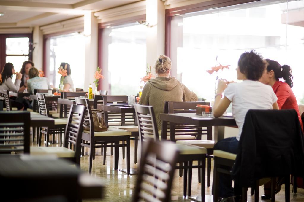 埃尔楚拉酒店 木尔西亚 外观 照片